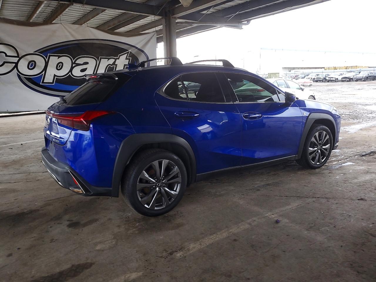 2021 LEXUS UX 250H photo 3