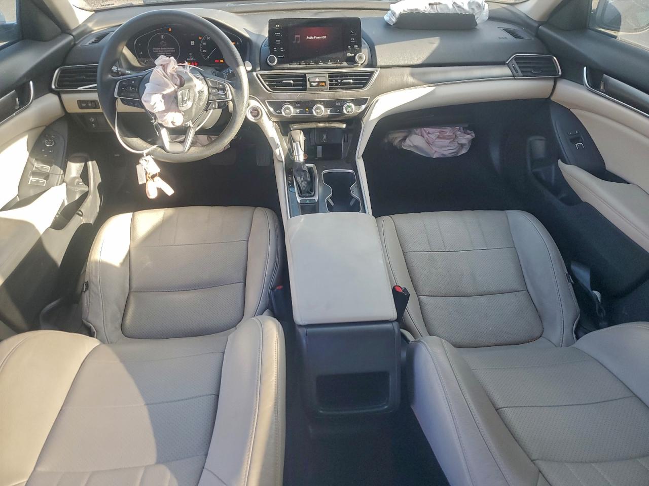 2018 HONDA ACCORD LX photo 8