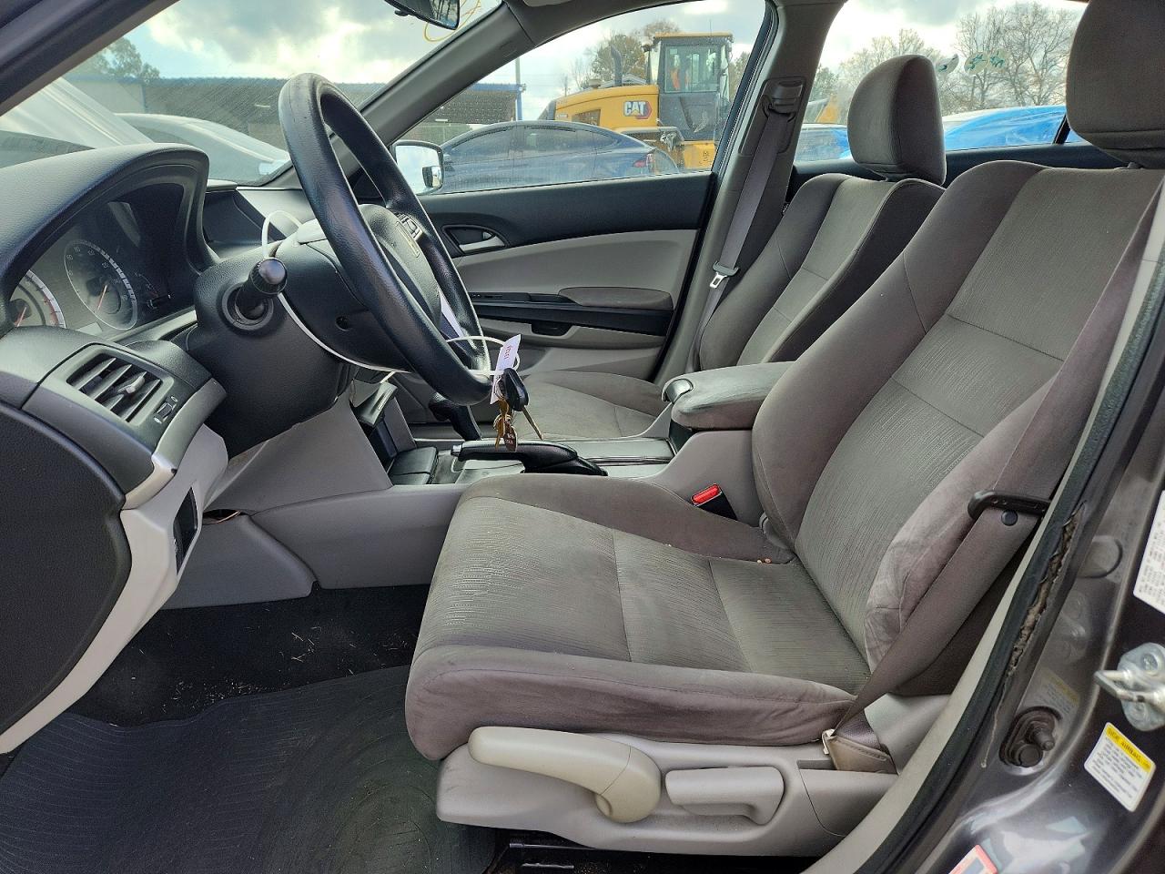 2011 HONDA ACCORD LX photo 13