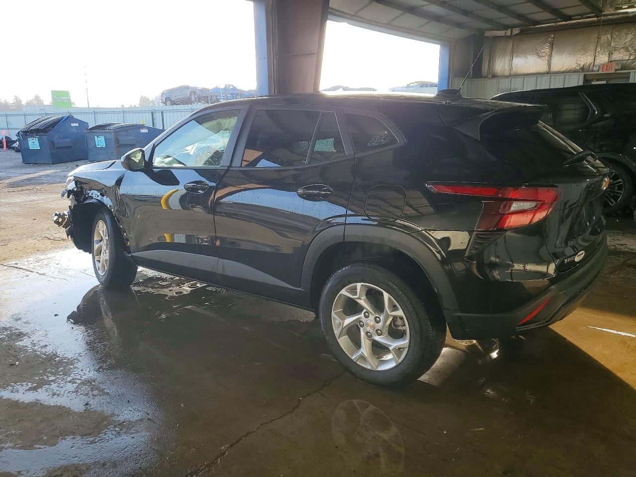2025 CHEVROLET TRAX LS photo 2