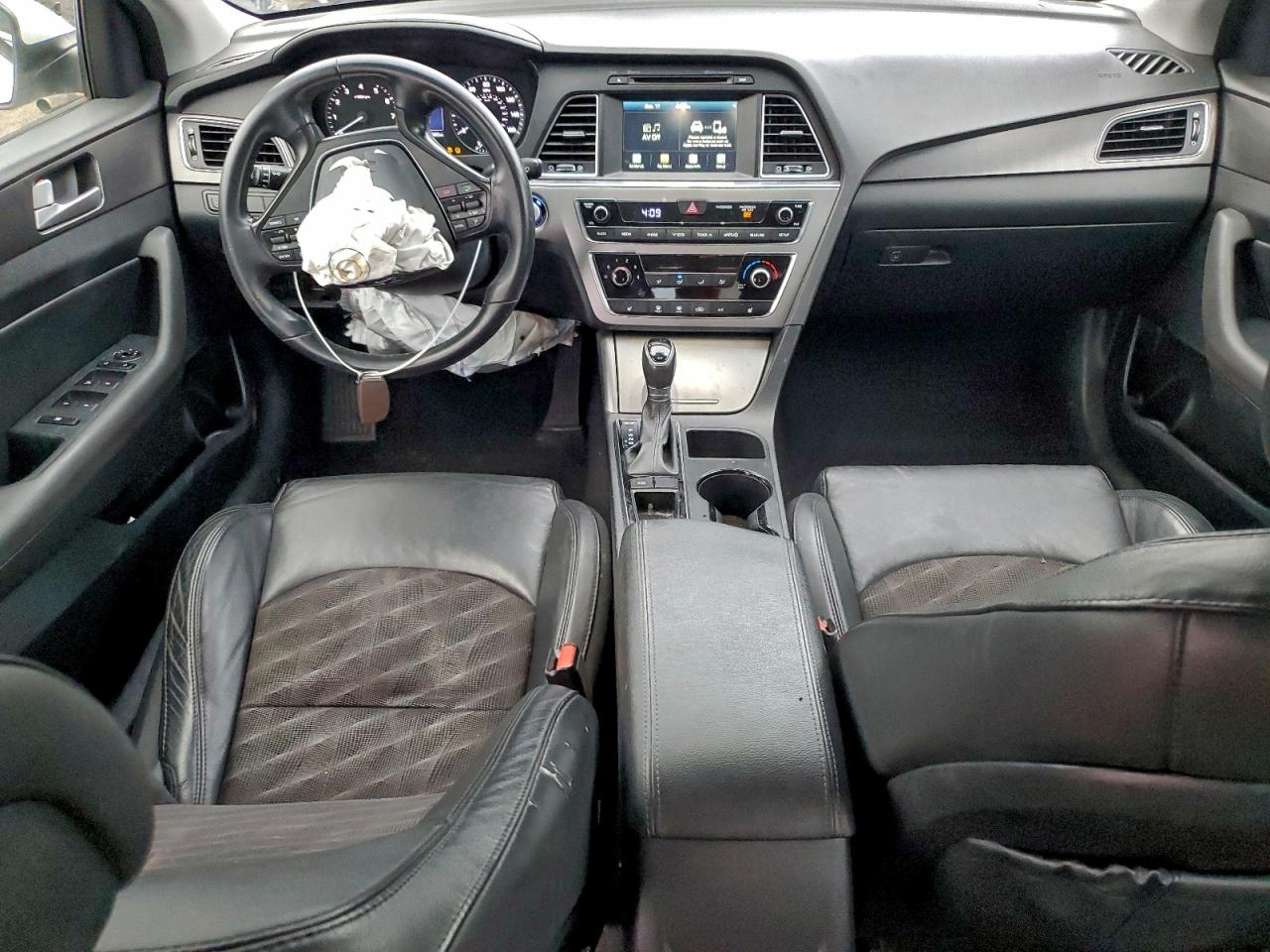 2016 HYUNDAI SONATA SPORT photo 8