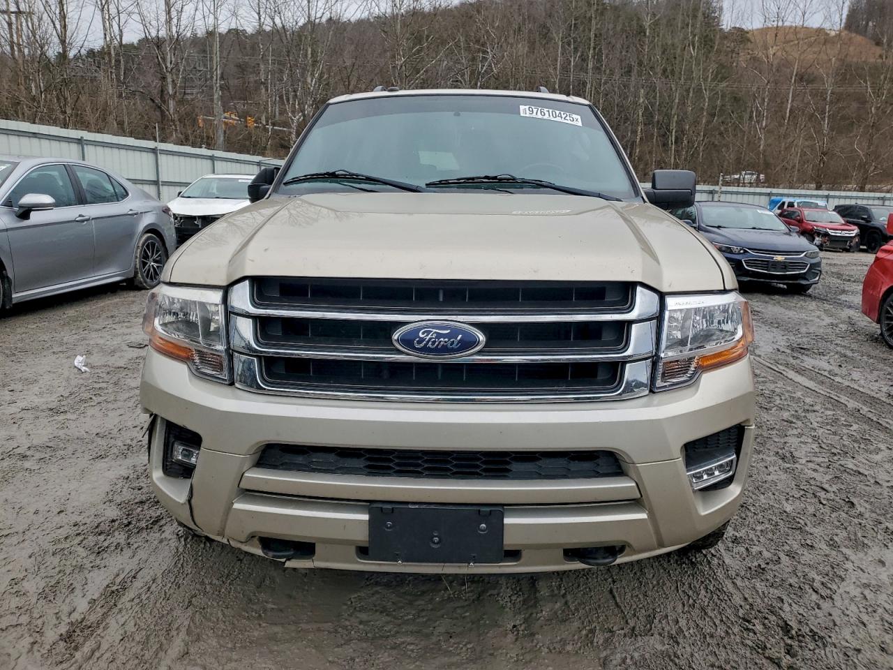 2017 FORD EXPEDITION XLT photo 5