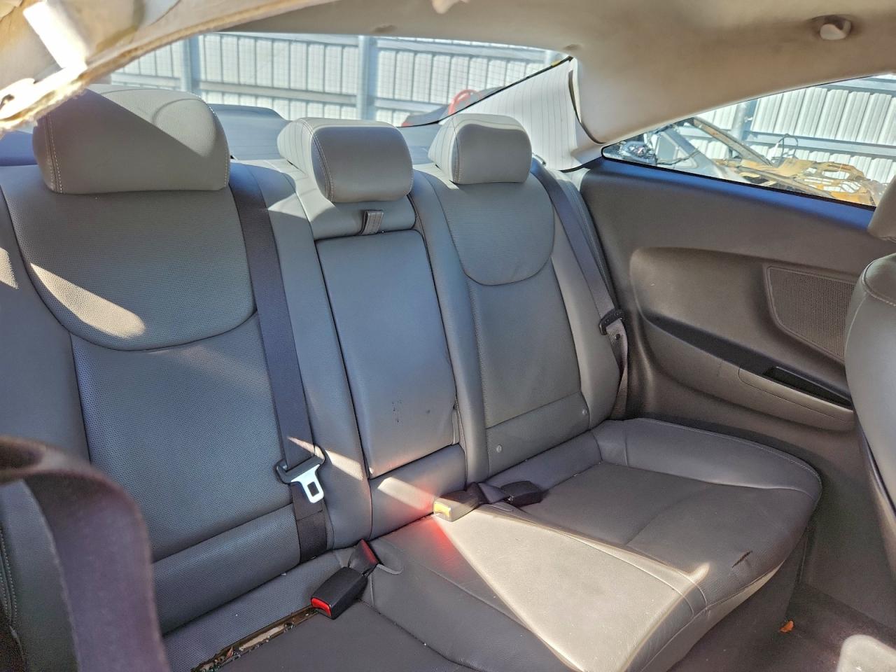 2013 HYUNDAI ELANTRA COUPE GS photo 19
