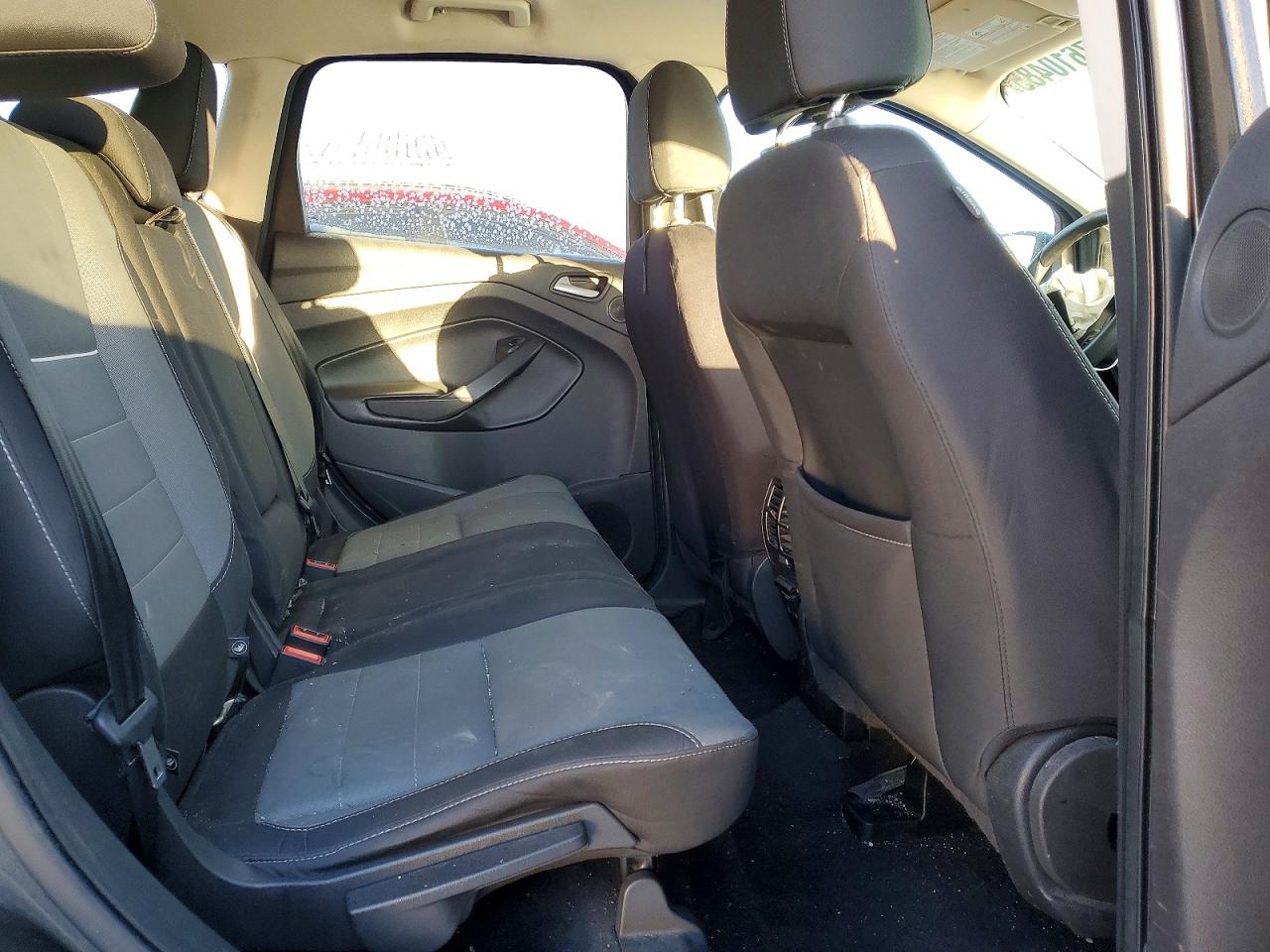 2015 FORD ESCAPE SE photo 11