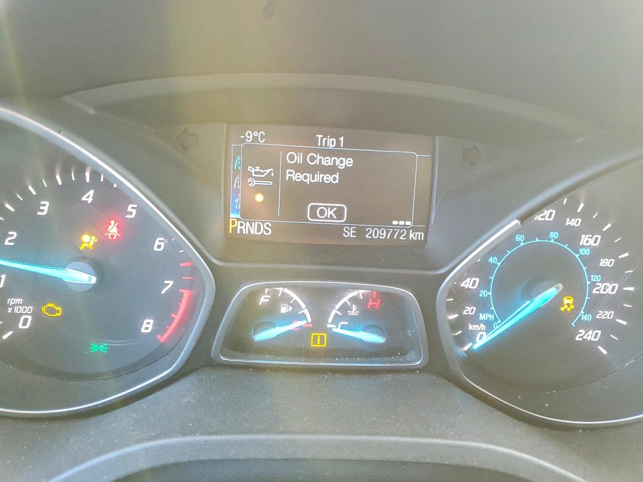 2015 FORD ESCAPE SE photo 9