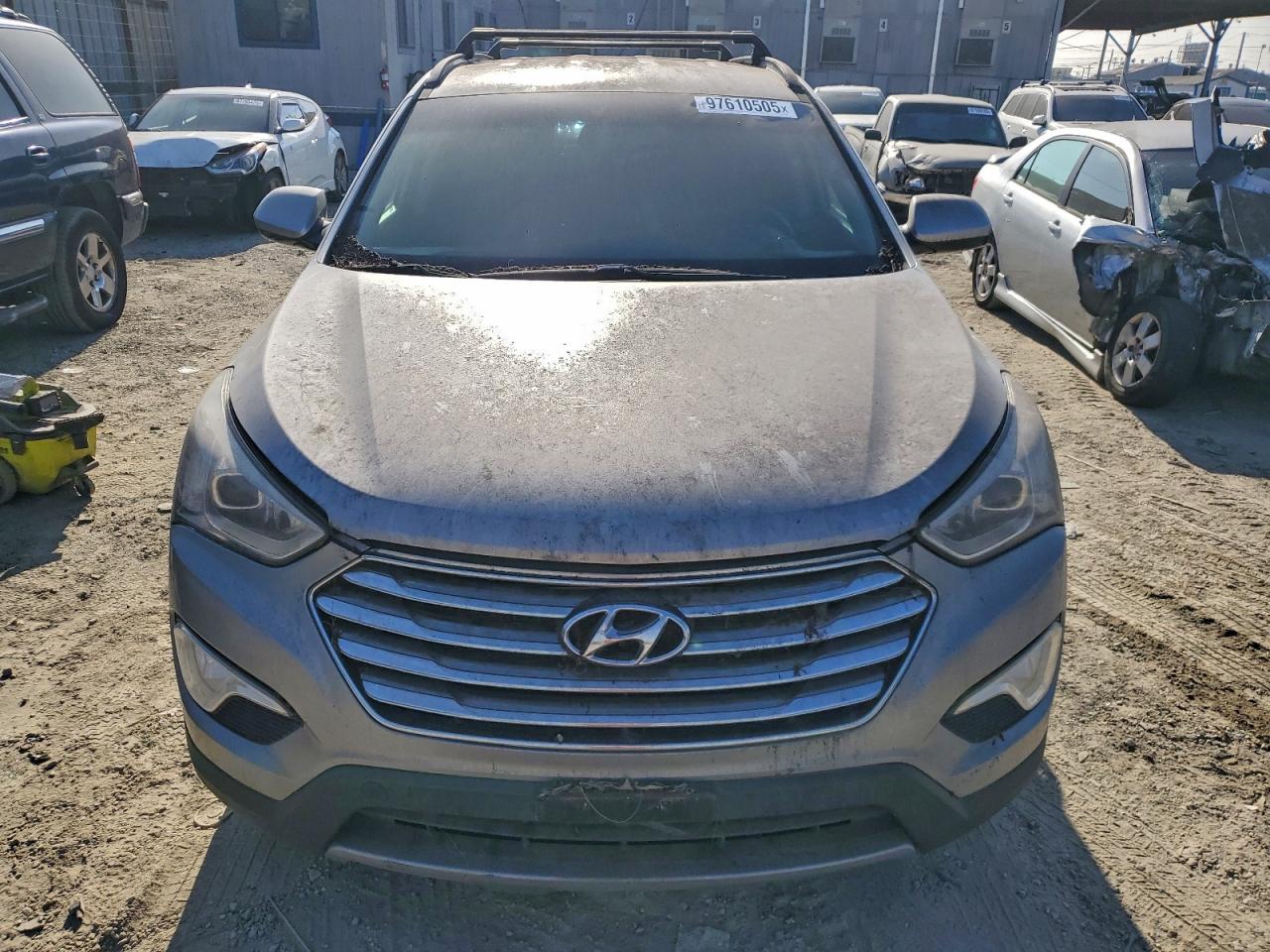 2016 HYUNDAI SANTA FE SE photo 5