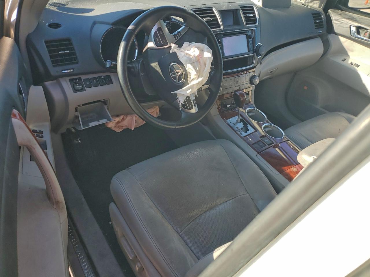 2013 TOYOTA HIGHLANDER LIMITED photo 8