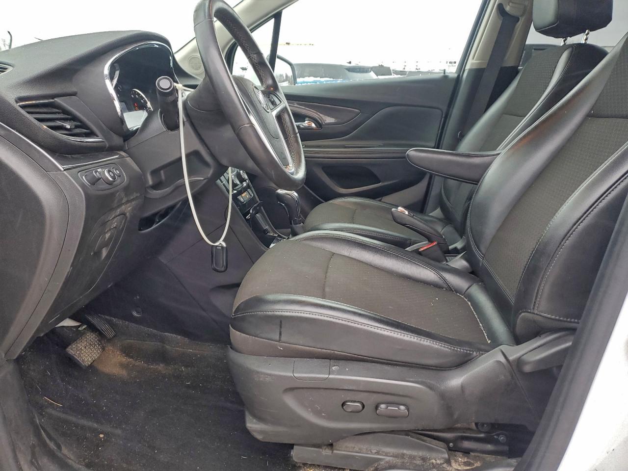 2019 BUICK ENCORE SPORT TOURING photo 19
