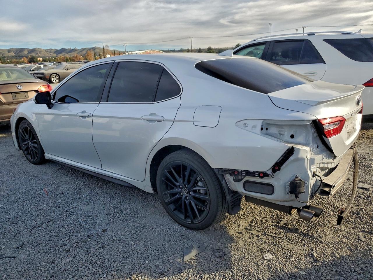 2023 TOYOTA CAMRY XSE photo 4