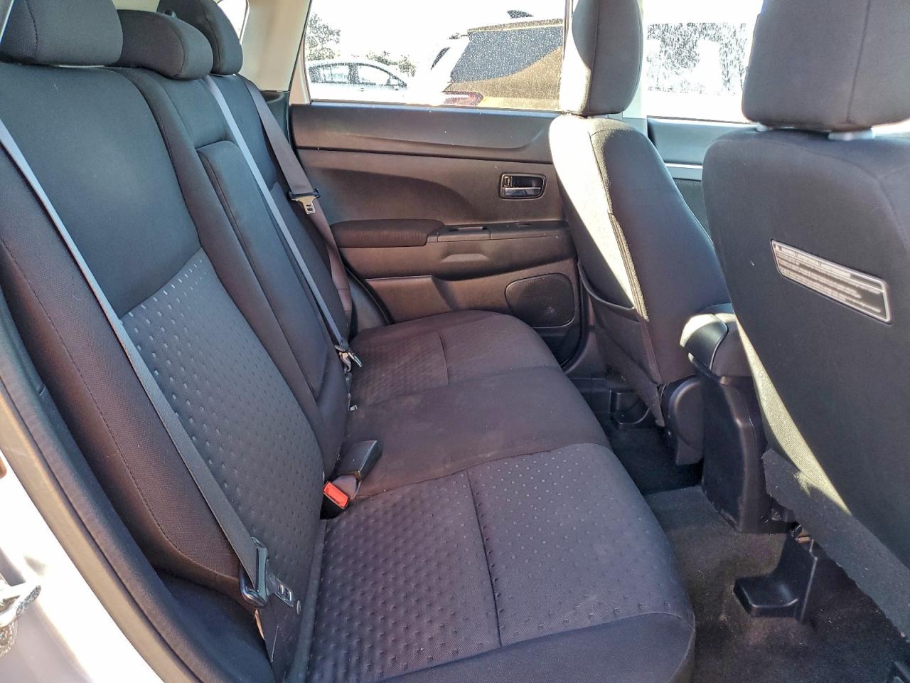 2011 MITSUBISHI OUTLANDER SPORT SE photo 11