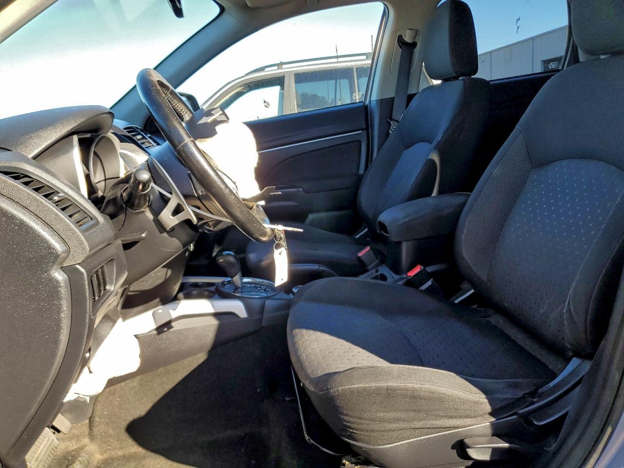2011 MITSUBISHI OUTLANDER SPORT SE photo 7