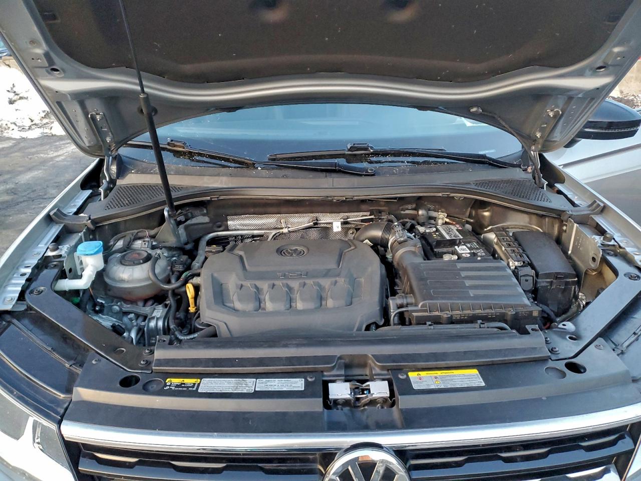 2021 VOLKSWAGEN TIGUAN SE photo 12