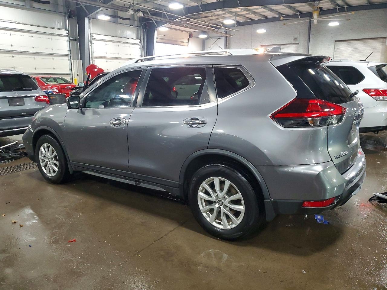 2018 NISSAN ROGUE S photo 2