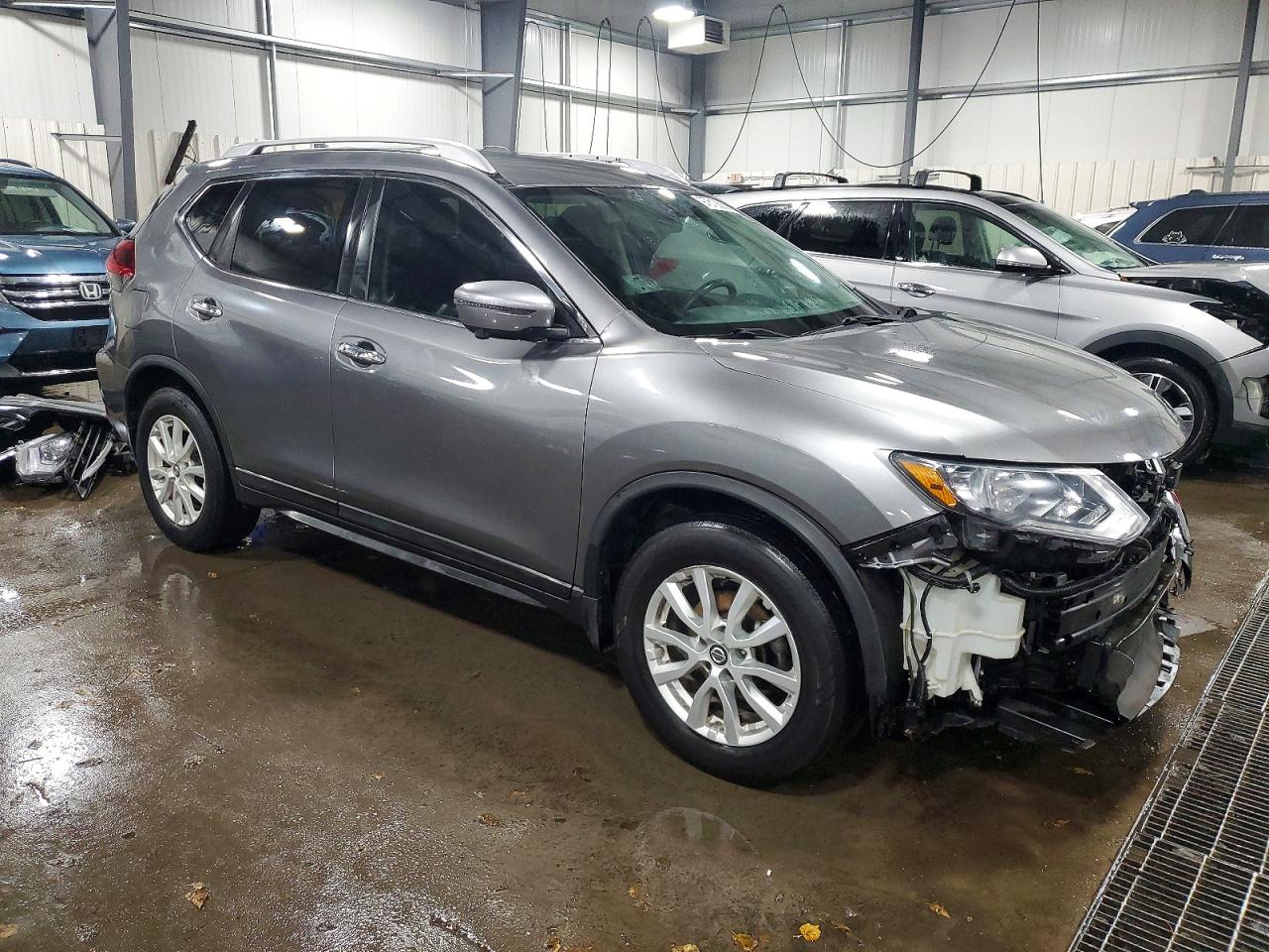 2018 NISSAN ROGUE S photo 4