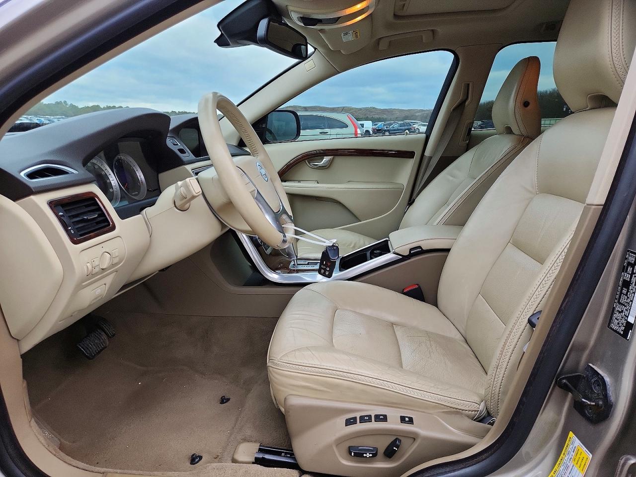 2012 VOLVO XC70 3.2 photo 7