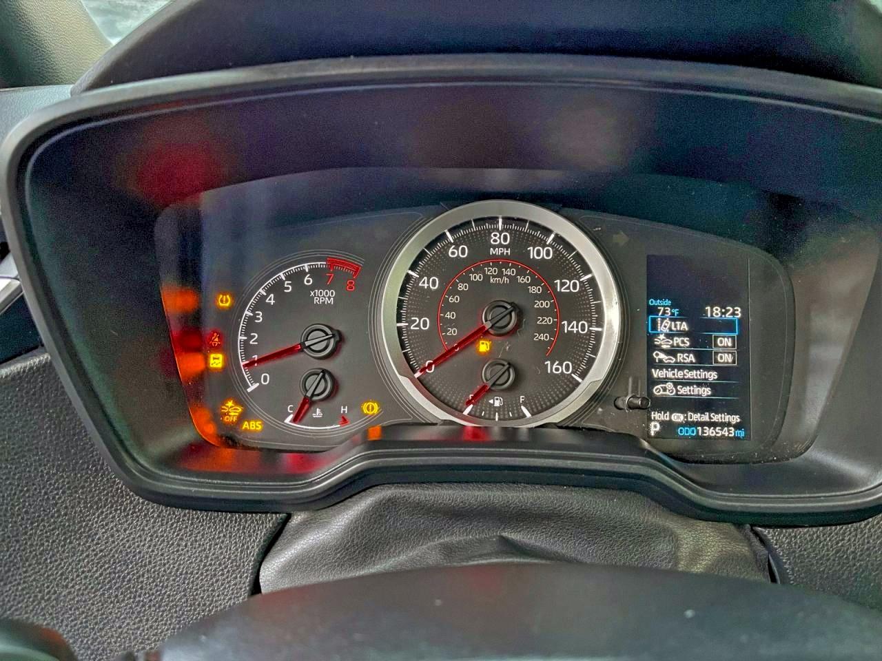 2020 TOYOTA COROLLA SE photo 8