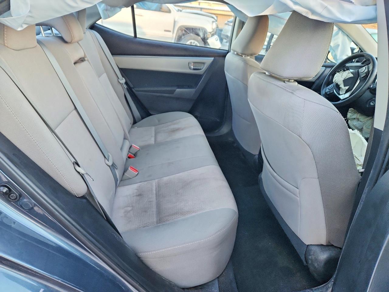2015 TOYOTA COROLLA L photo 10