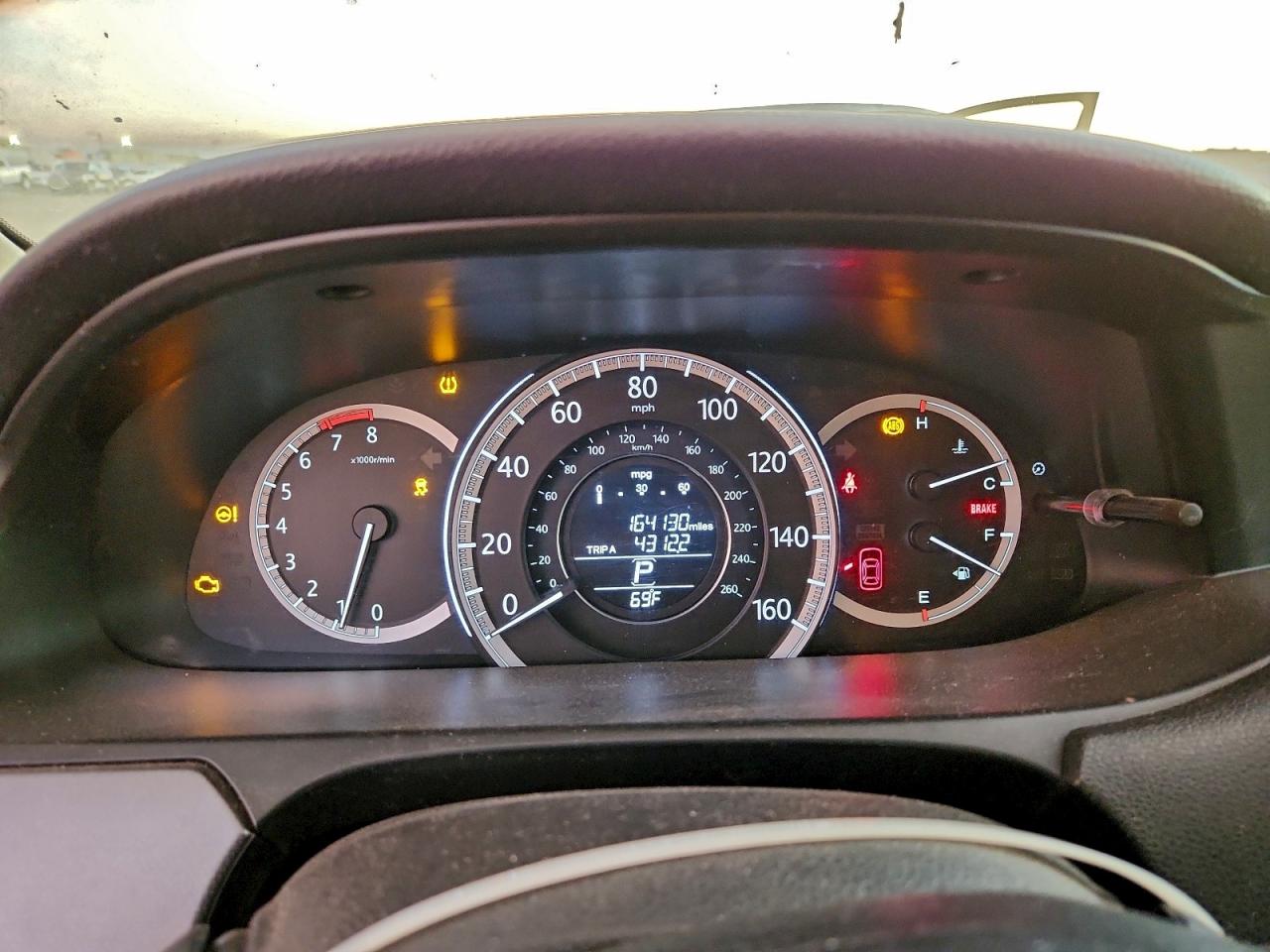 2015 HONDA ACCORD LX photo 9