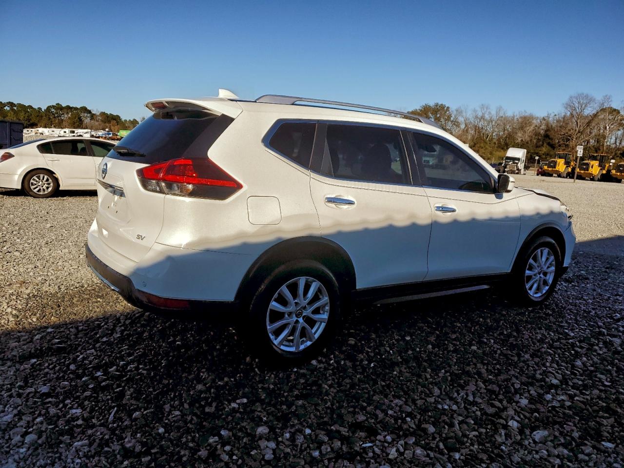 2019 NISSAN ROGUE S photo 3