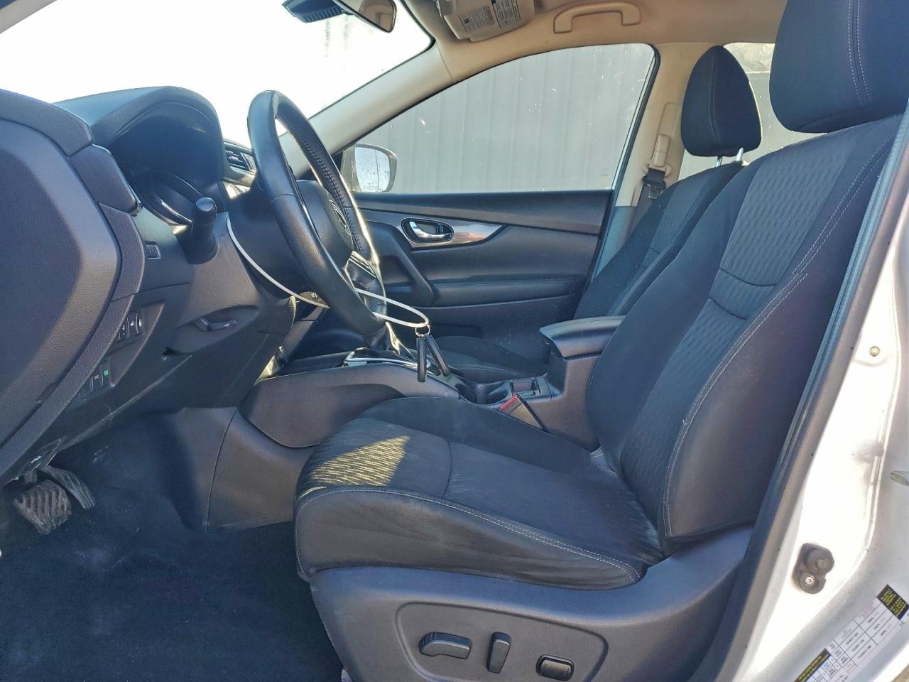 2019 NISSAN ROGUE S photo 7