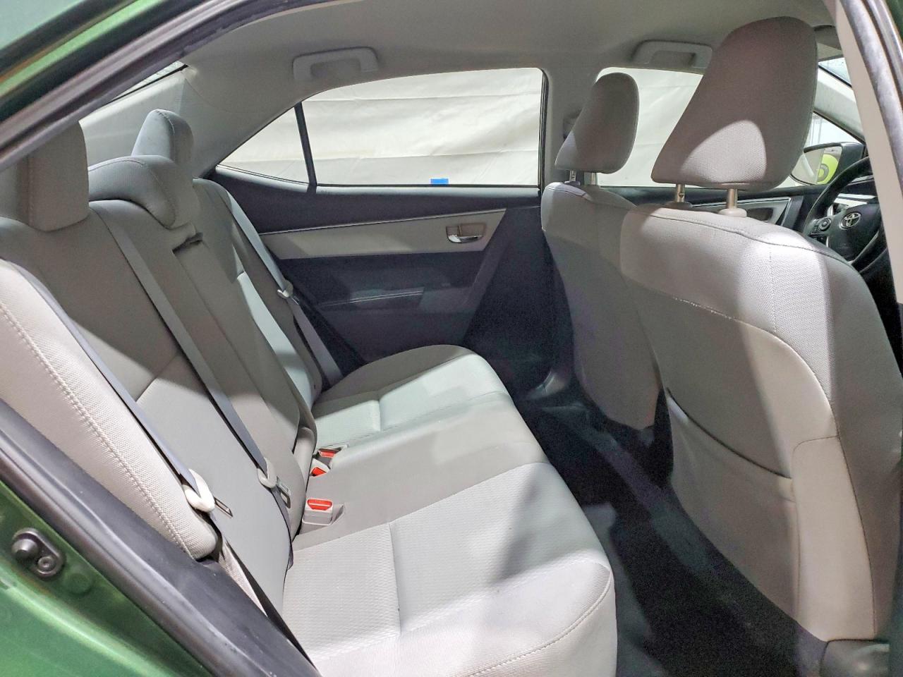 2016 TOYOTA COROLLA L photo 10