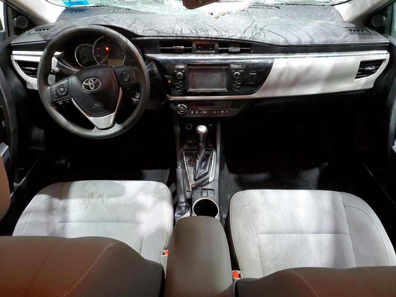 2016 TOYOTA COROLLA L photo 8