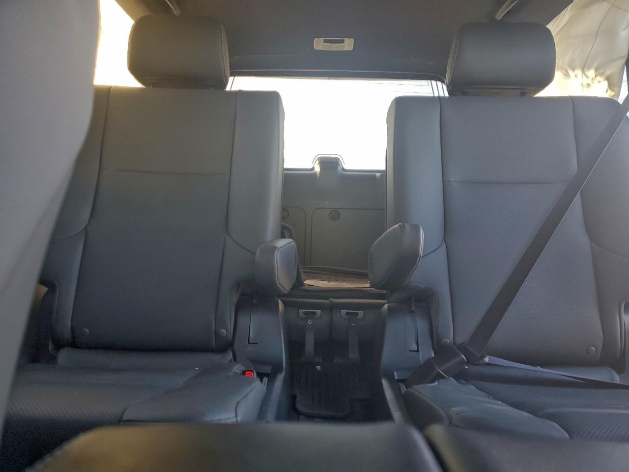 2023 LEXUS GX 460 photo 19