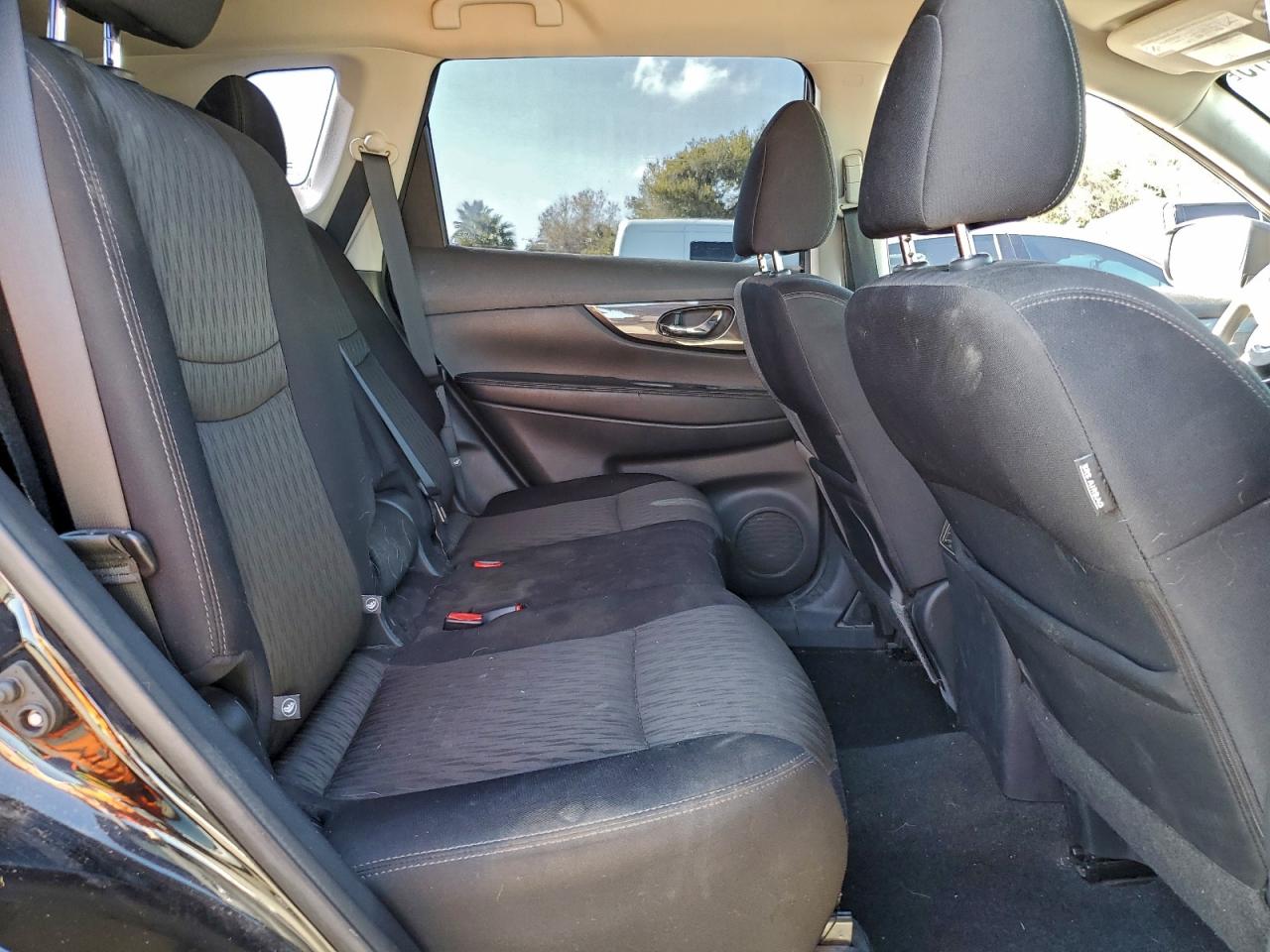 2017 NISSAN ROGUE S photo 10