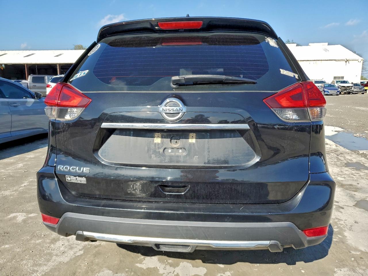 2017 NISSAN ROGUE S photo 6