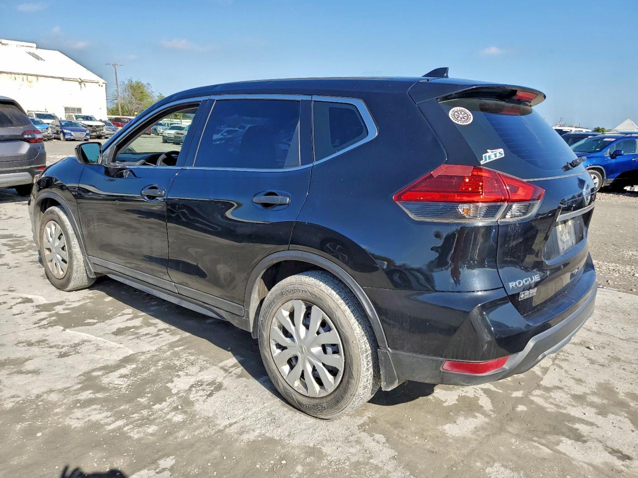 2017 NISSAN ROGUE S photo 2