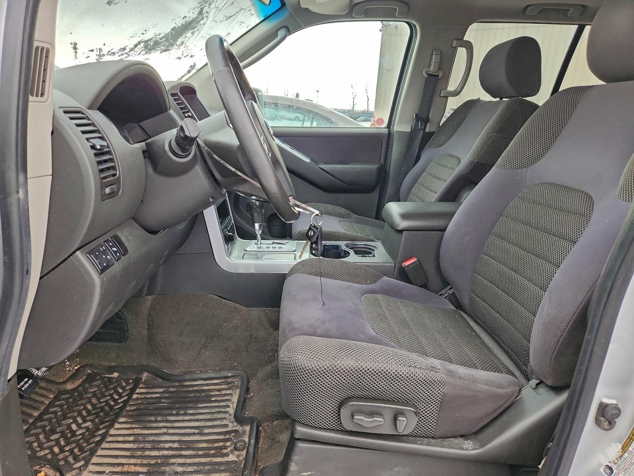2009 NISSAN PATHFINDER S photo 7