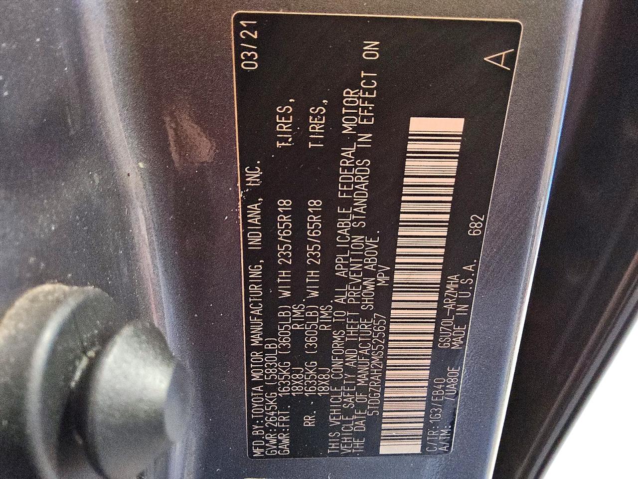 2021 TOYOTA HIGHLANDER XLE photo 13