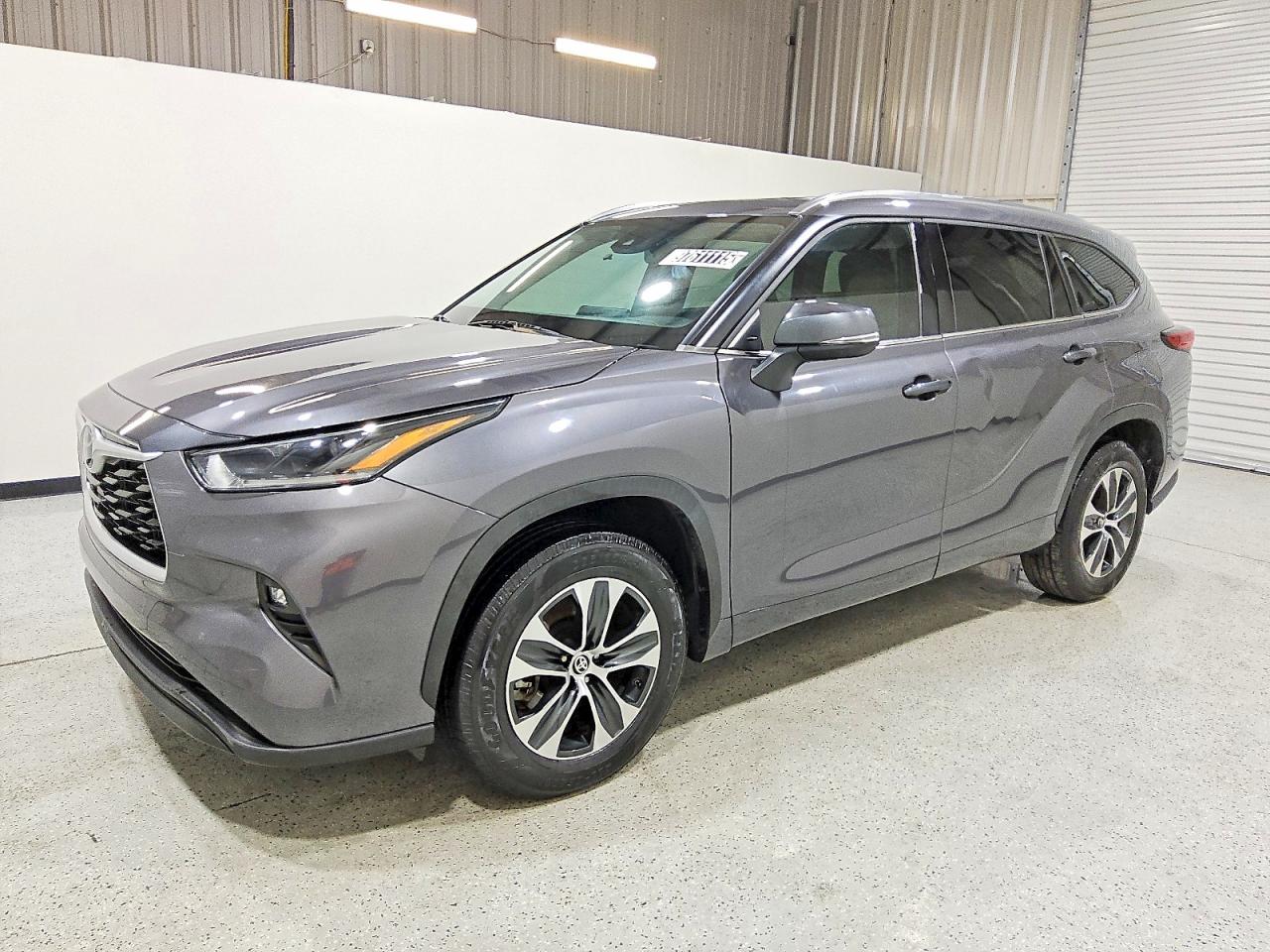 2021 TOYOTA HIGHLANDER