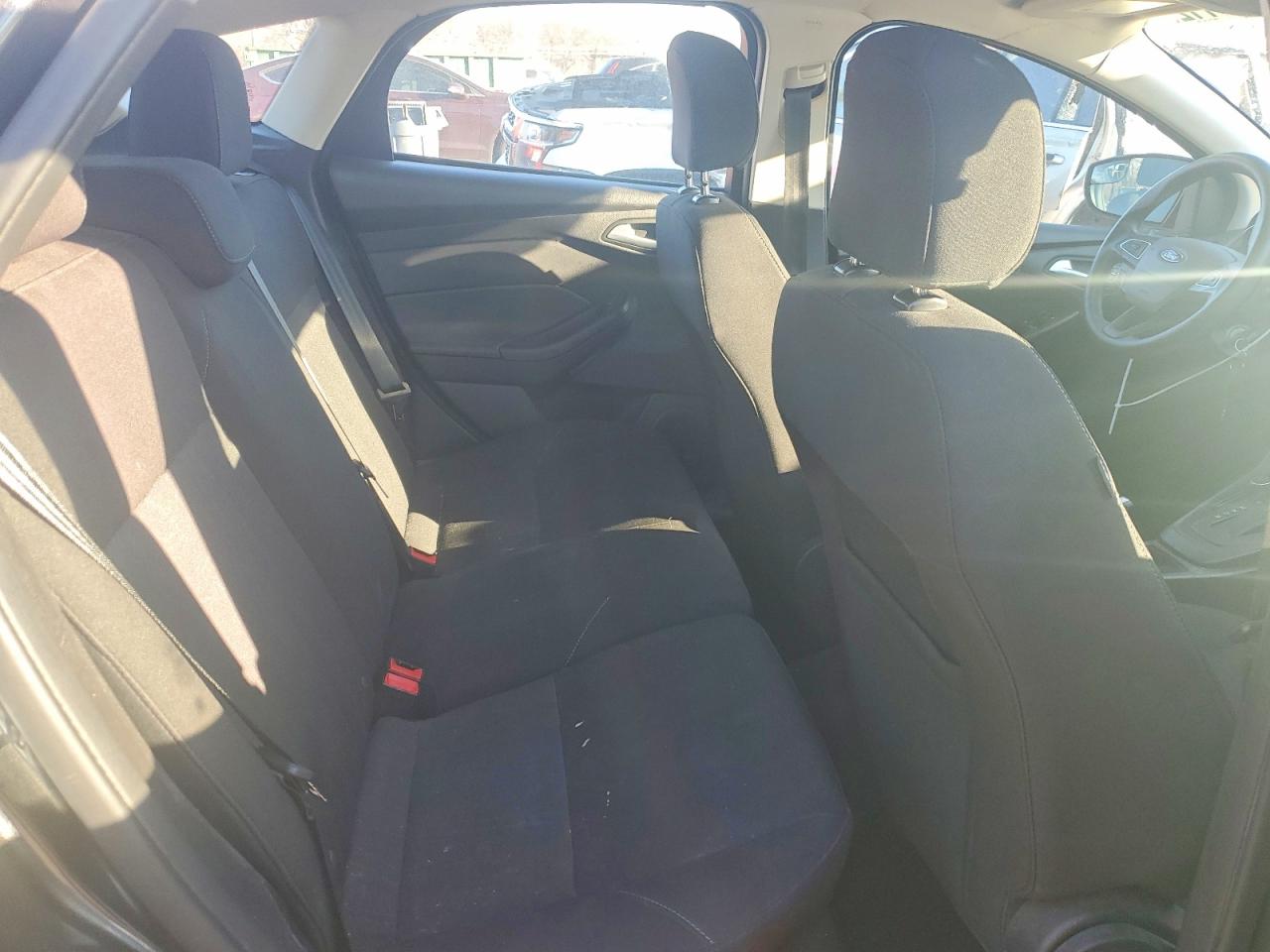 2017 FORD FOCUS SEL photo 10