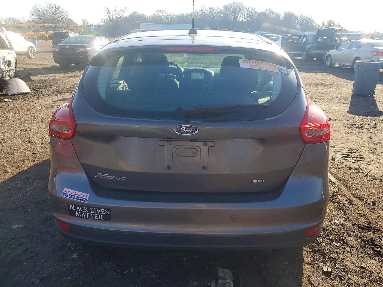 2017 FORD FOCUS SEL photo 6