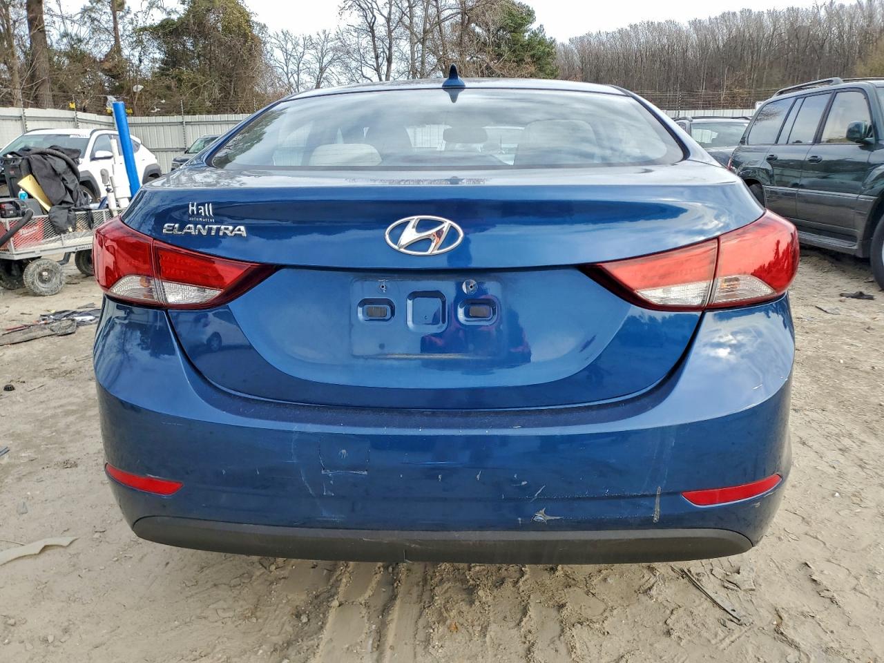 2016 HYUNDAI ELANTRA SE photo 6