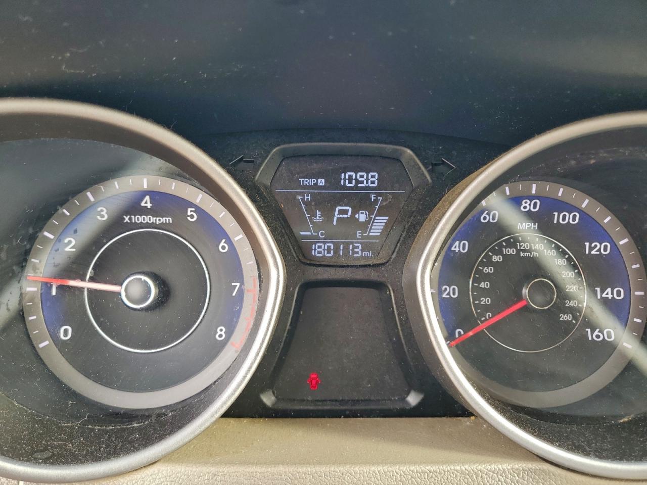 2016 HYUNDAI ELANTRA SE photo 9