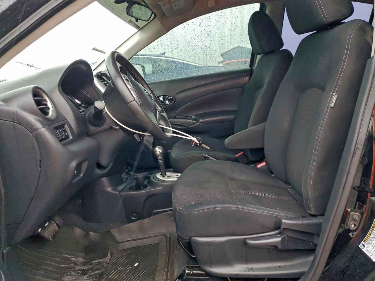 2018 NISSAN VERSA S photo 7