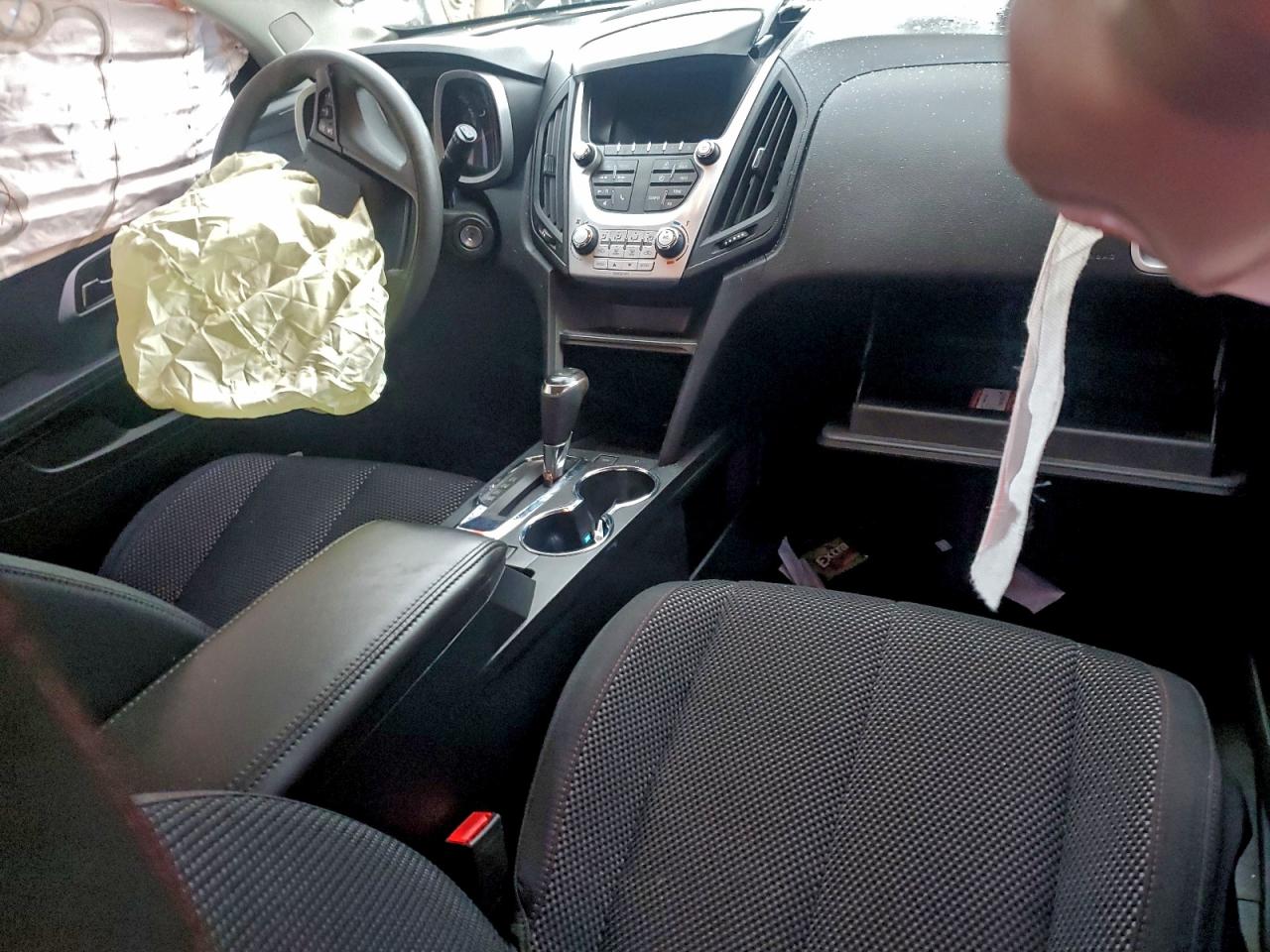 2017 CHEVROLET EQUINOX LS photo 8