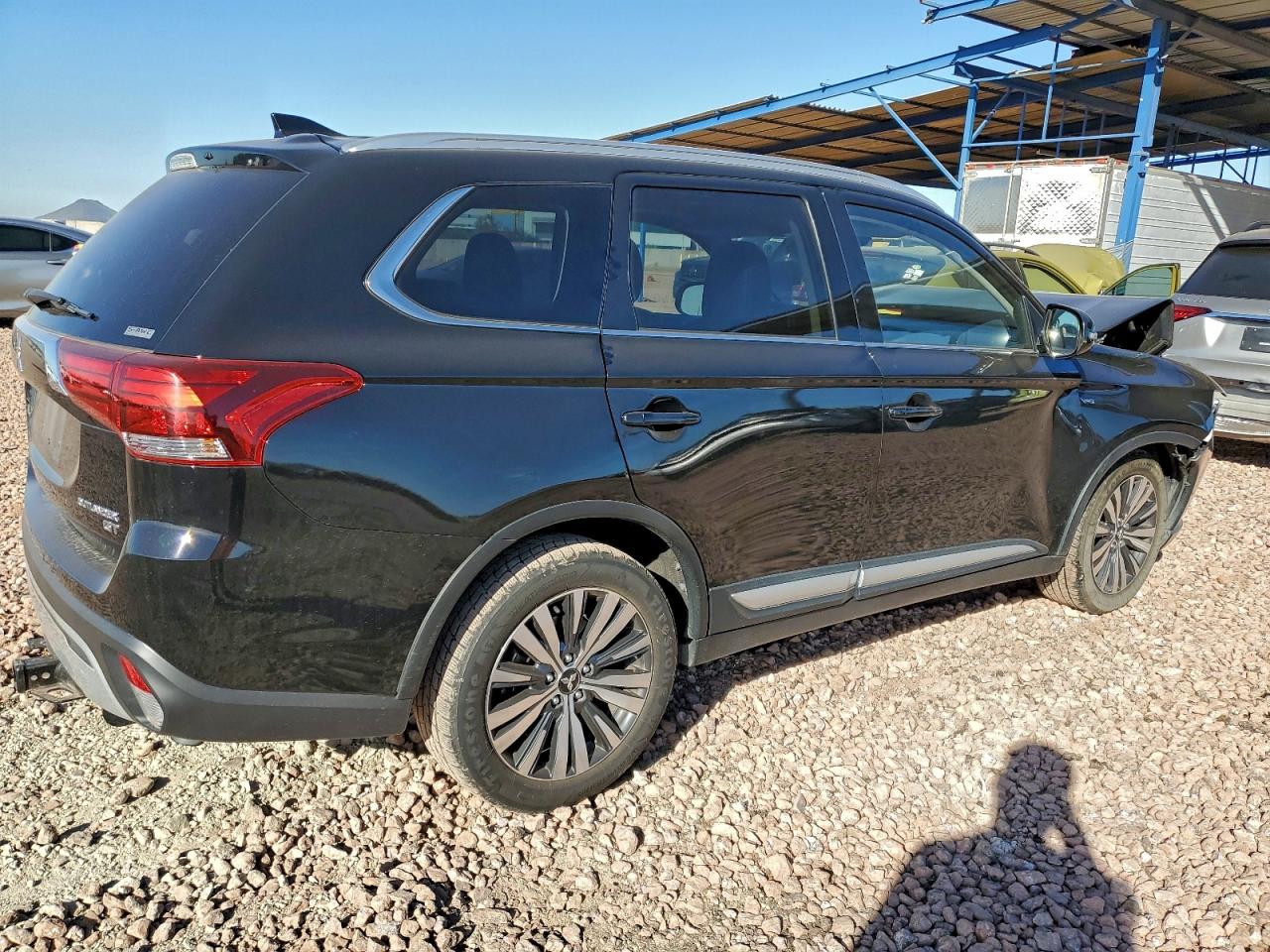 2019 MITSUBISHI OUTLANDER GT photo 3