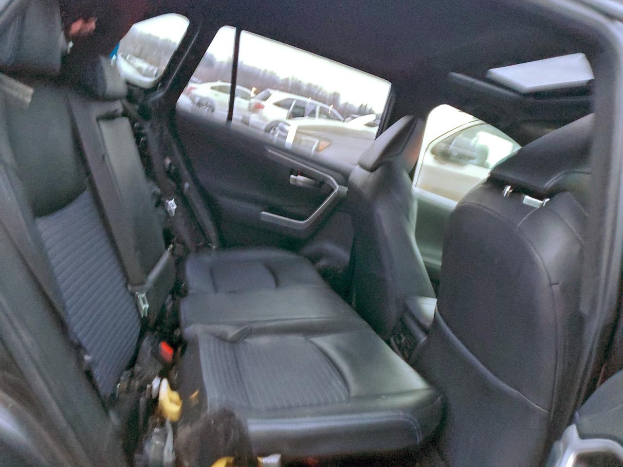 2019 TOYOTA RAV4 XSE photo 41