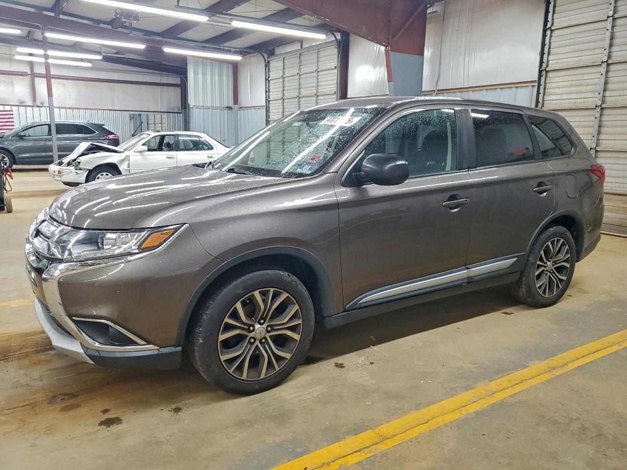 2017 MITSUBISHI OUTLANDER