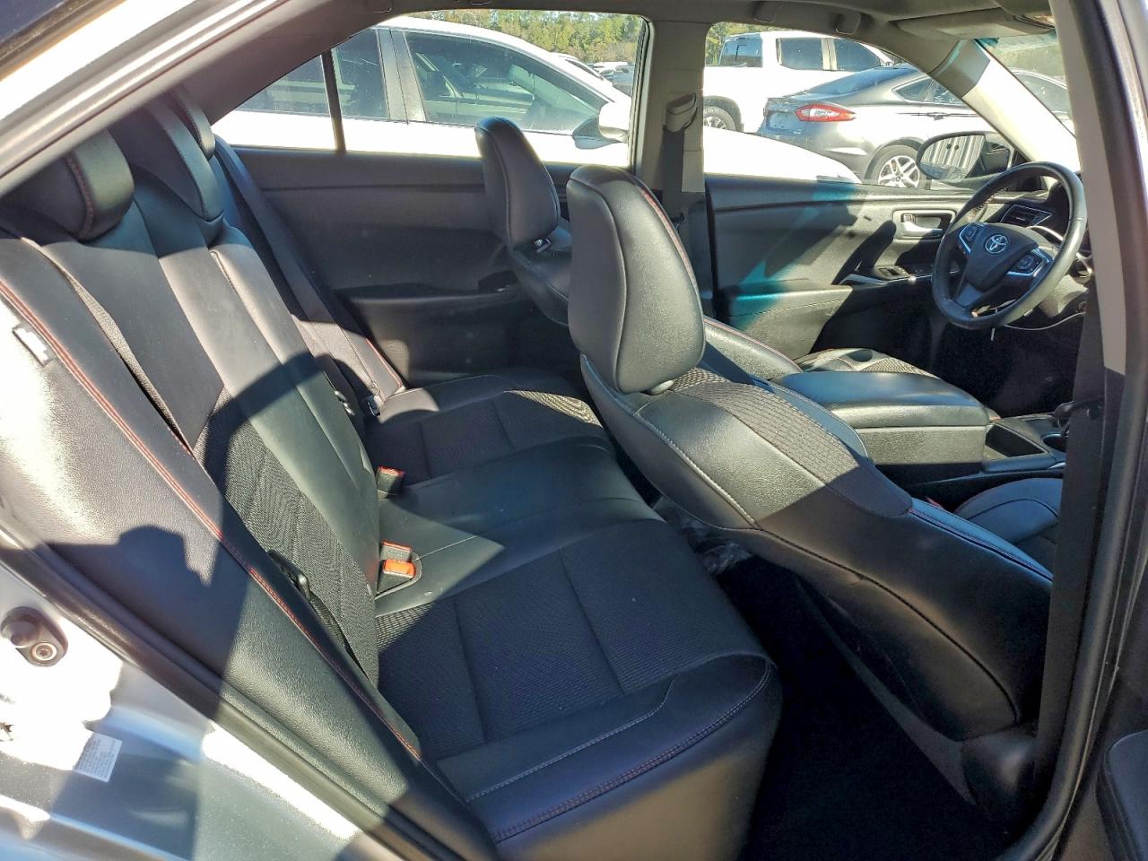 2017 TOYOTA CAMRY LE photo 10