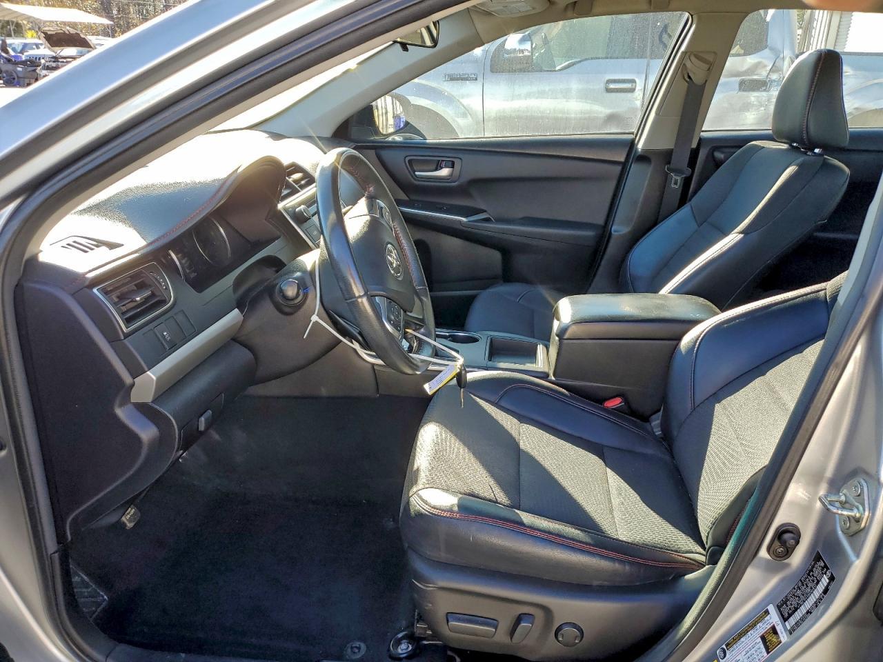 2017 TOYOTA CAMRY LE photo 7
