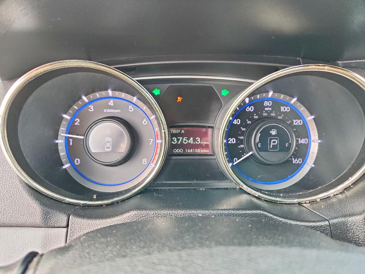 2011 HYUNDAI SONATA SE photo 17