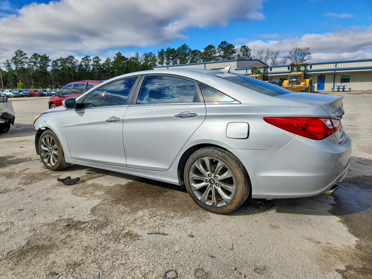 2011 HYUNDAI SONATA SE photo 3