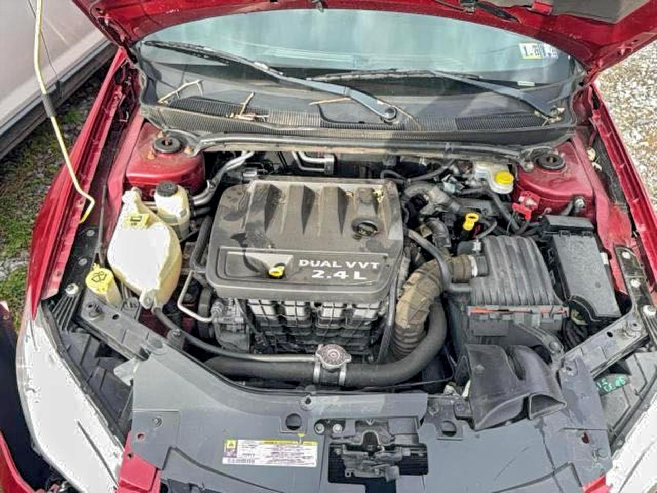 2013 CHRYSLER 200 LX photo 7