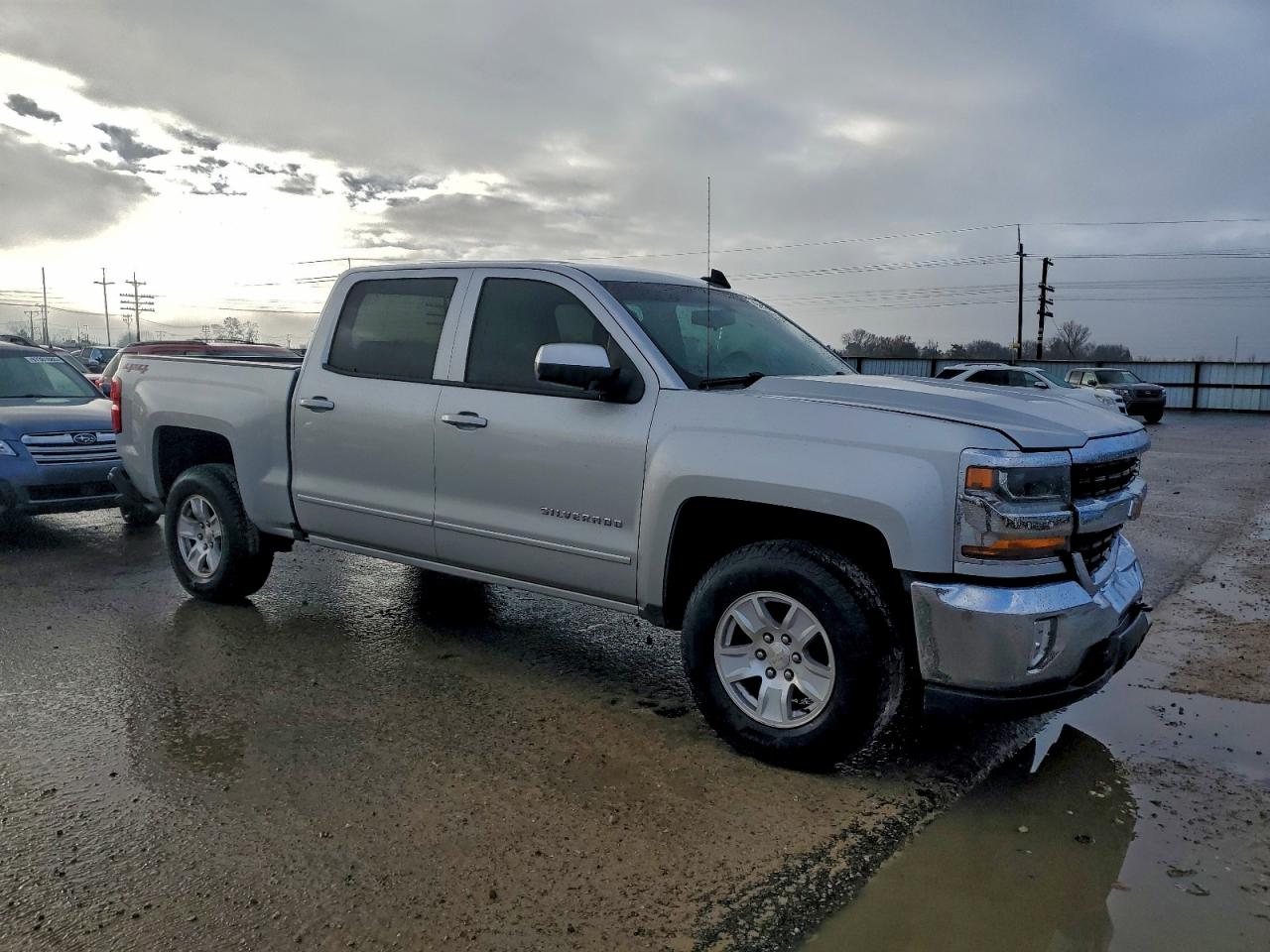 2018 CHEVROLET SILVERADO K1500 LT photo 4