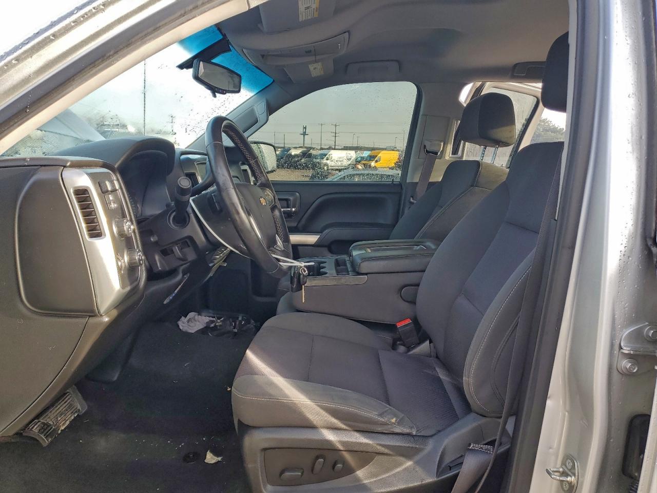 2018 CHEVROLET SILVERADO K1500 LT photo 7
