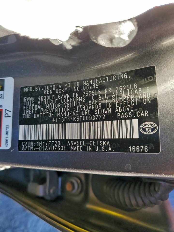 2015 TOYOTA CAMRY LE photo 12